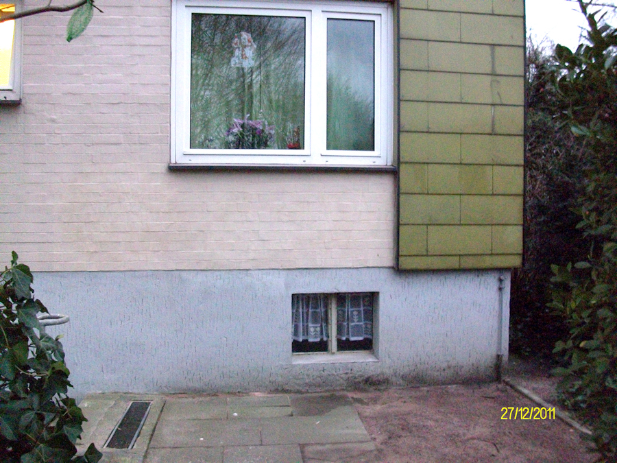 Graffitientfernung gestrichene Wand